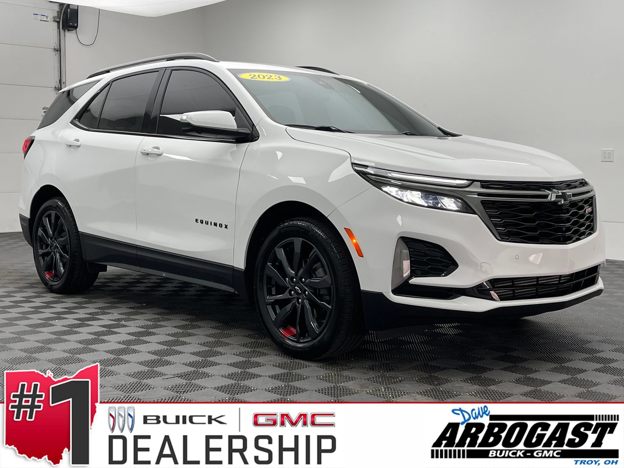 Used 2023 Chevrolet Equinox RS FWD image 1