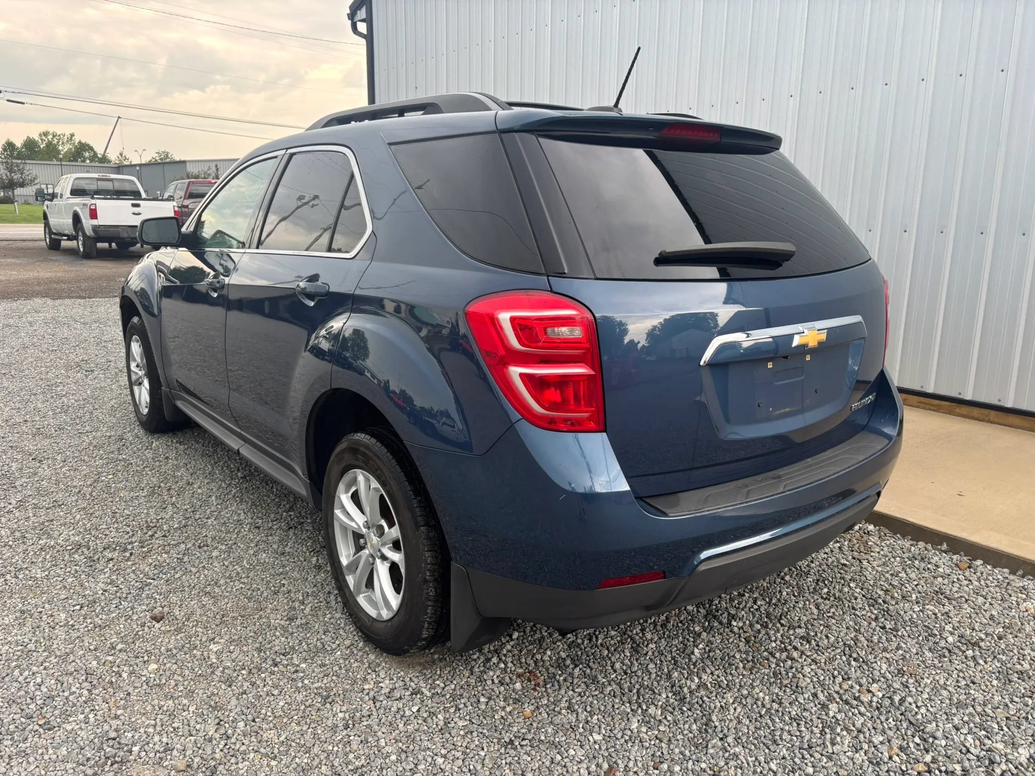 Used 2016 Chevrolet Equinox LT FWD image 3