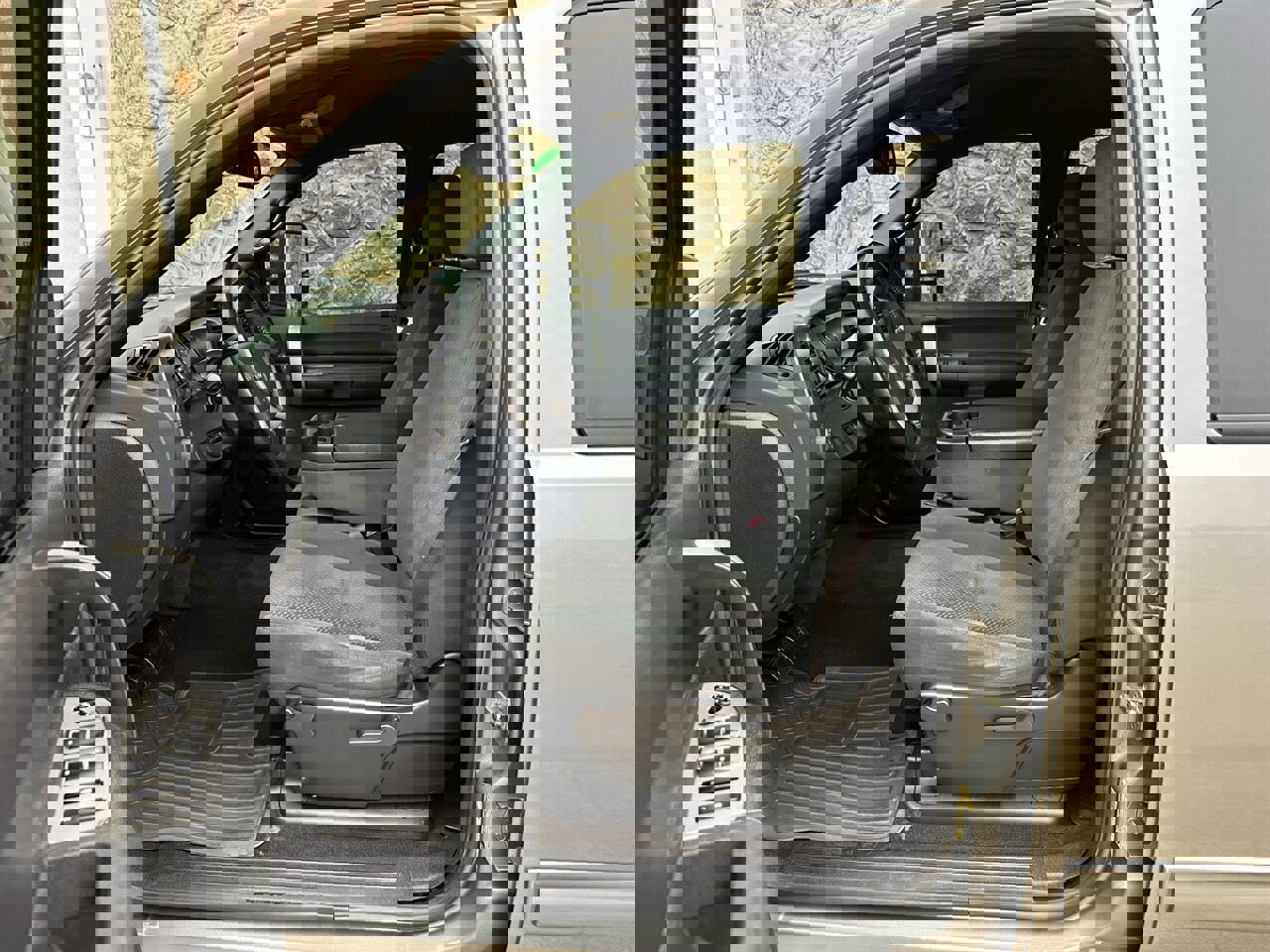 Used 2007 GMC Sierra 2500 SLE w/ Z71 Off-Road Package image 11