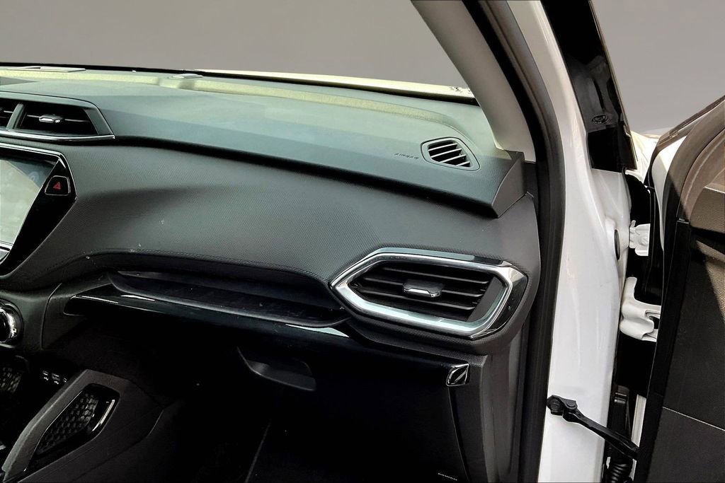 Used 2022 Chevrolet TrailBlazer LT w/ Convenience Package image 25