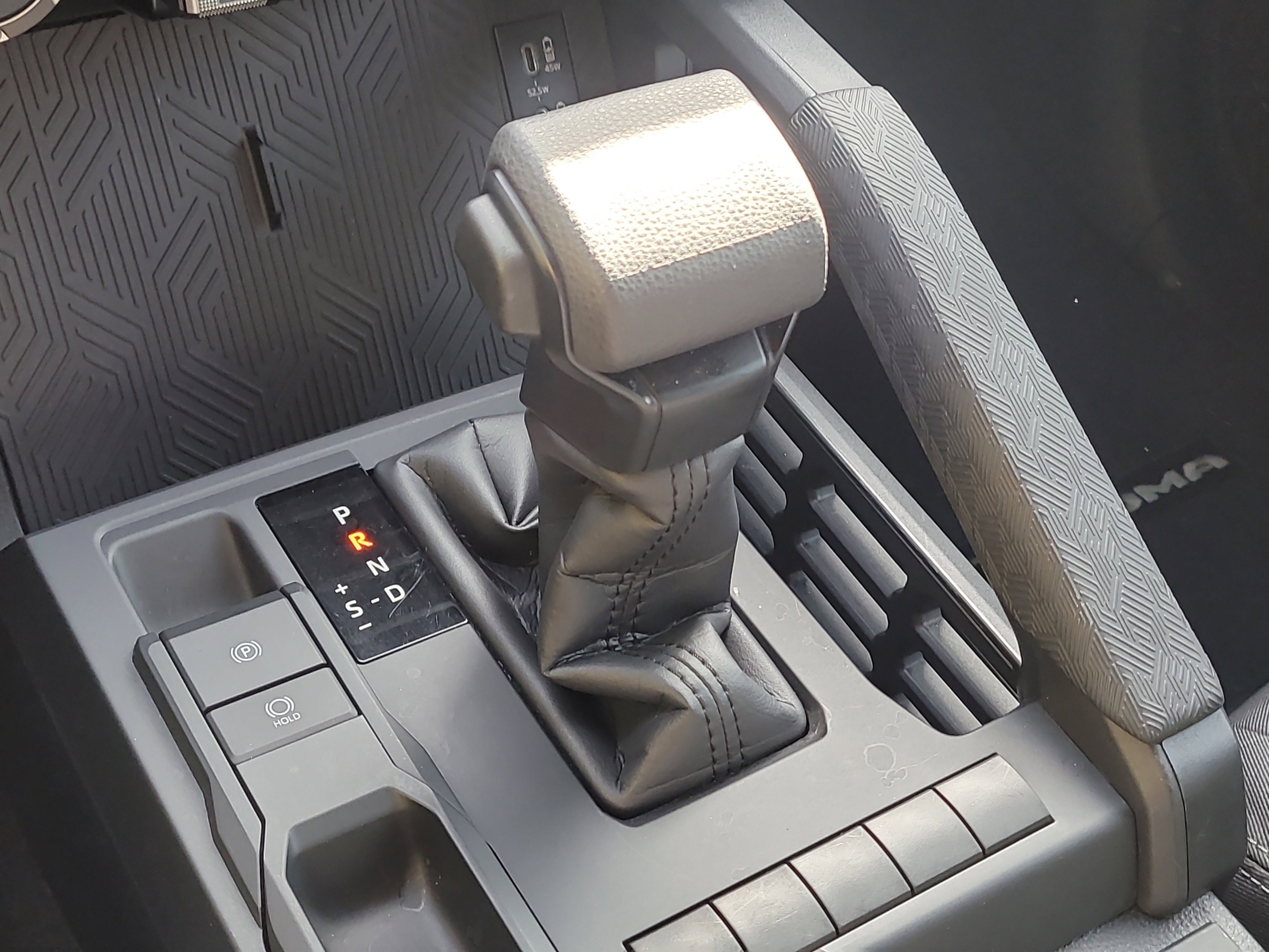 Certified 2025 Toyota Tacoma SR image 27