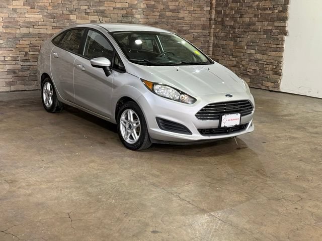 Used 2019 Ford Fiesta SE FWD image 3