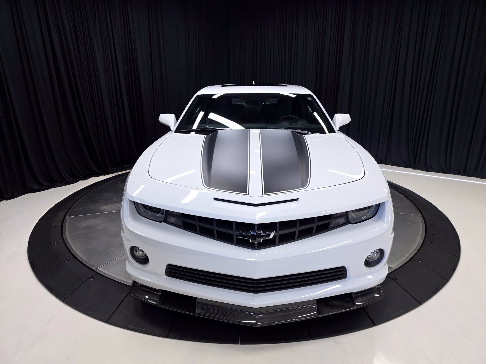 Used 2013 Chevrolet Camaro SS w/ RS Package RWD image 7