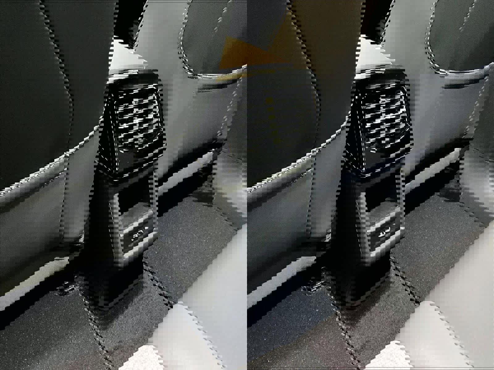 New 2026 Volkswagen ID.4 Pro image 16