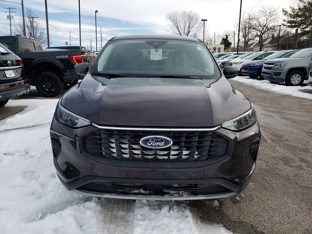 Used 2023 Ford Escape Active image 2