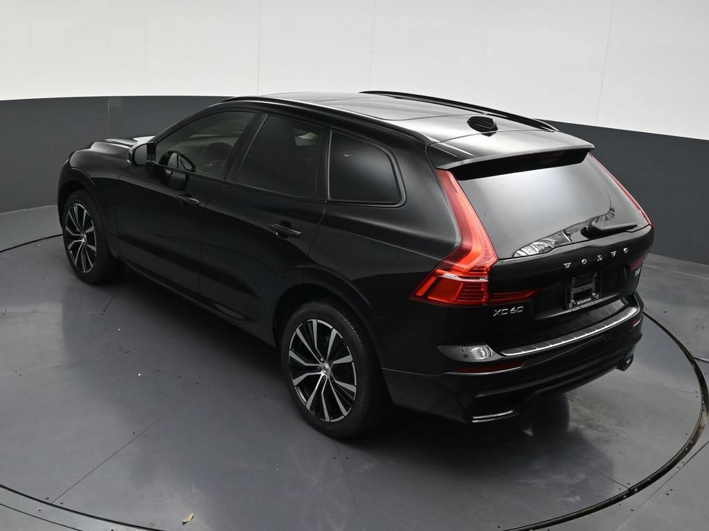 Certified 2024 Volvo XC60 B5 Plus w/ Protection Package Premier AWD/4WD image 21