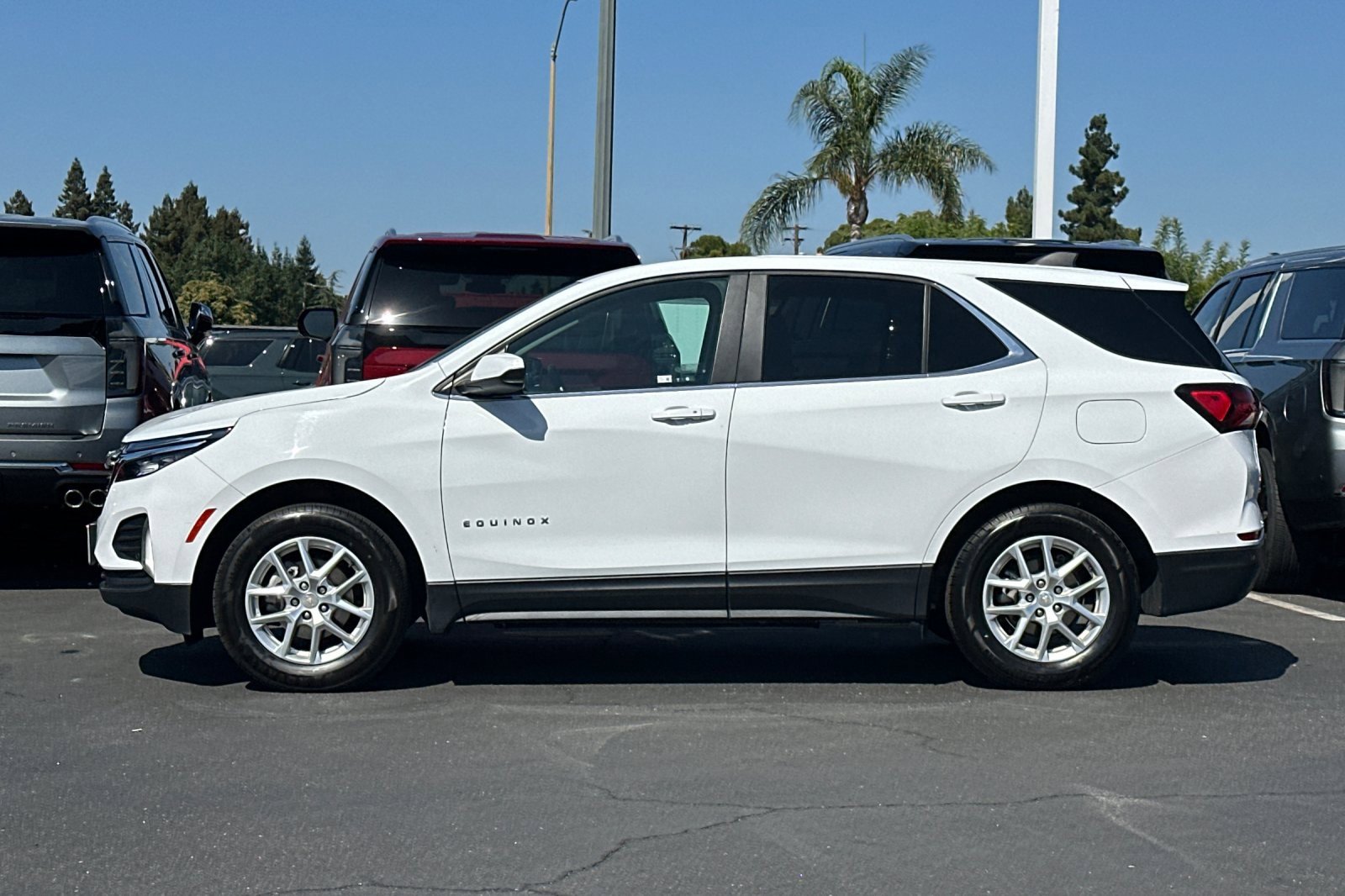 Used 2024 Chevrolet Equinox LT image 8