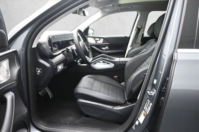 New 2026 Mercedes-Benz GLS 450 4MATIC image 9
