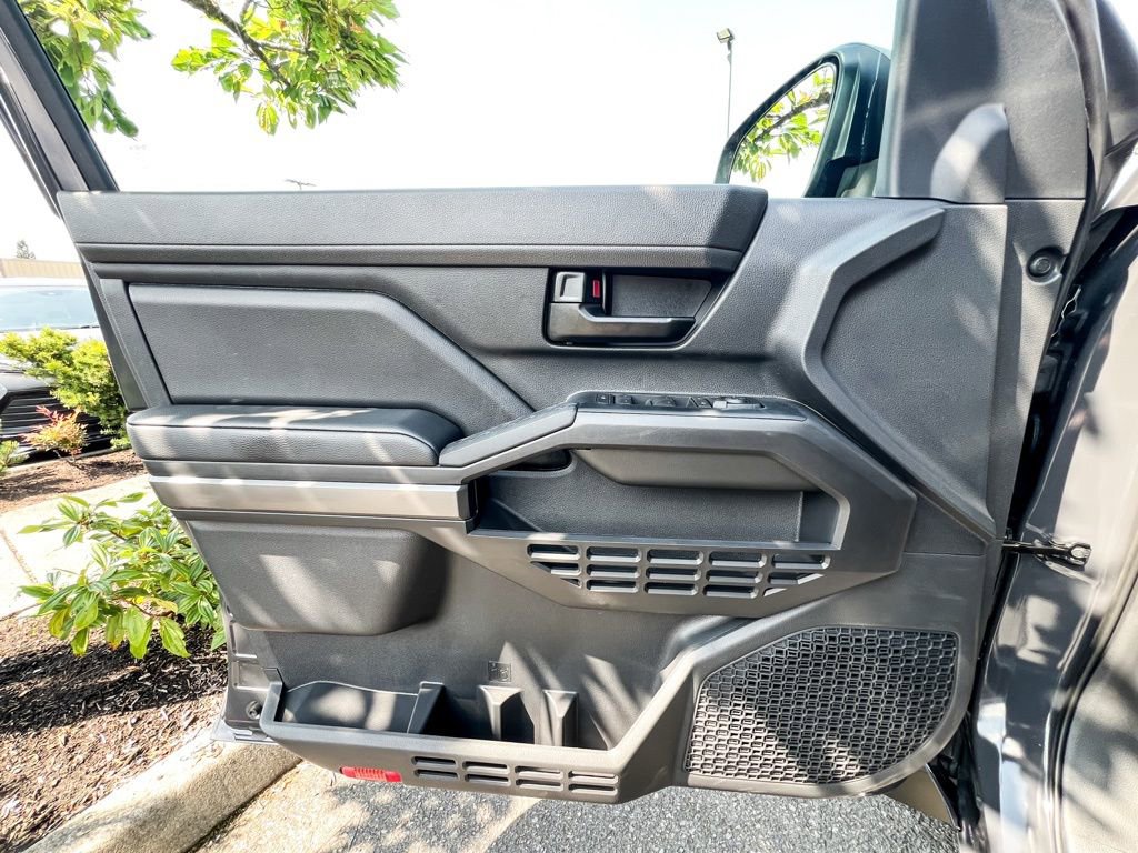 New 2025 Toyota Tacoma SR5 image 15