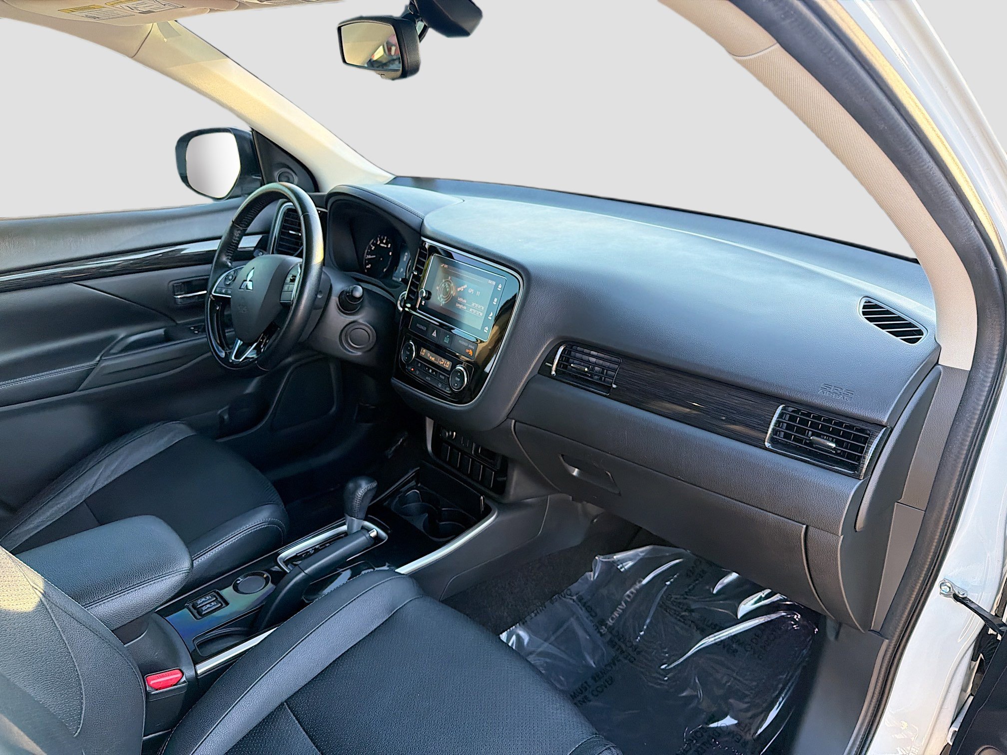 Used 2017 Mitsubishi Outlander SEL image 14