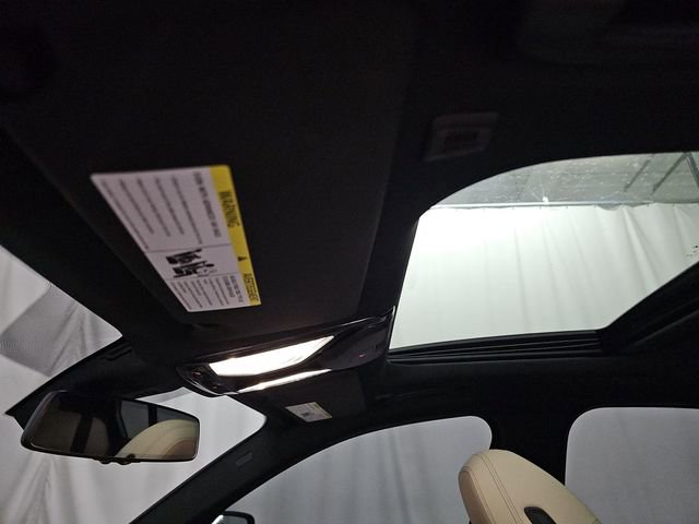 Used 2023 BMW 330i xDrive Sedan w/ M Sport Package image 10