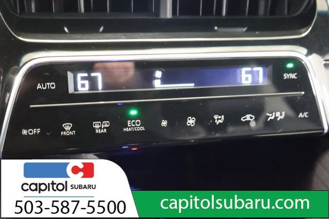 Used 2024 Toyota Venza XLE image 22