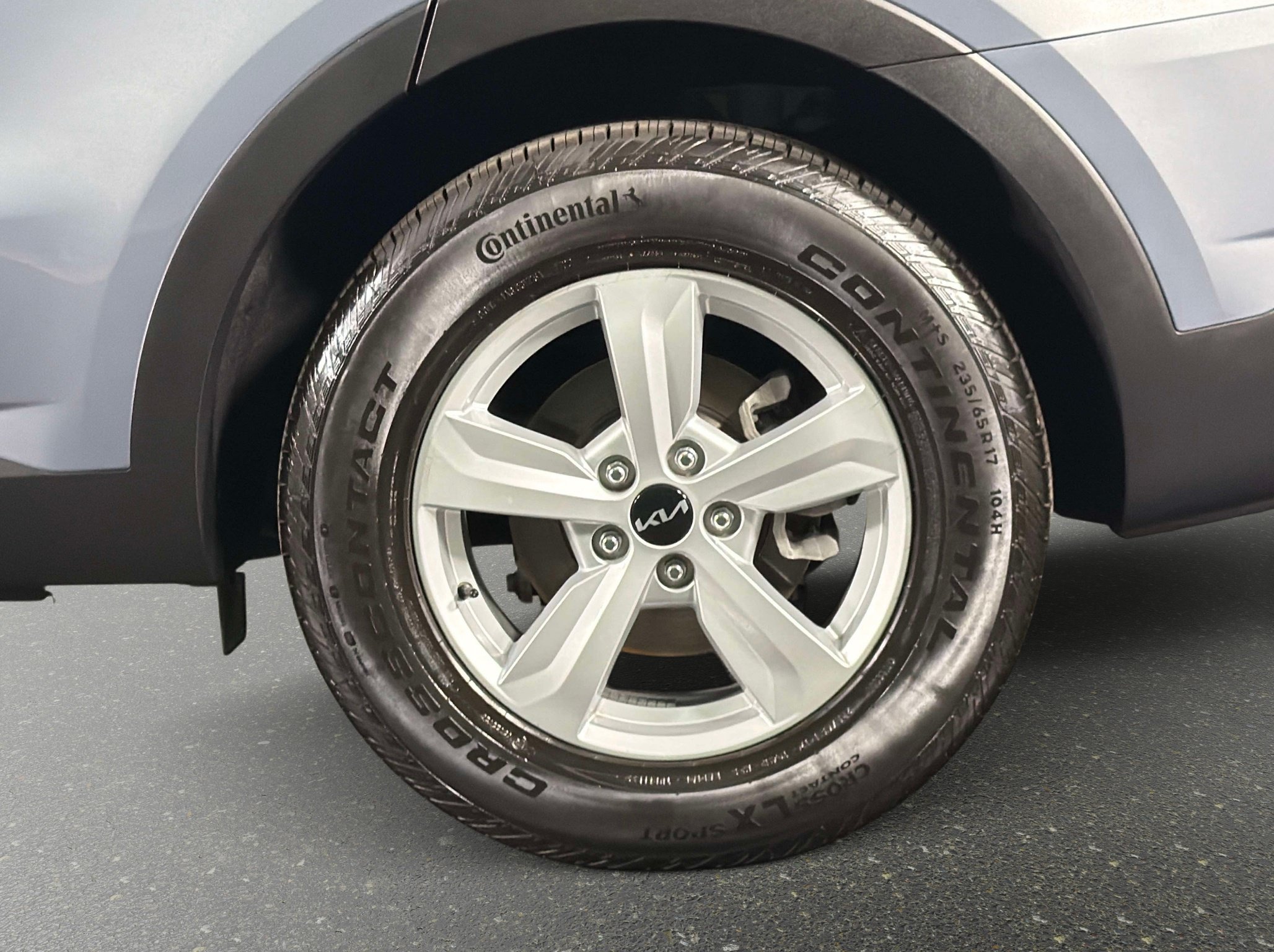 Used 2023 Kia Sorento LX FWD image 13