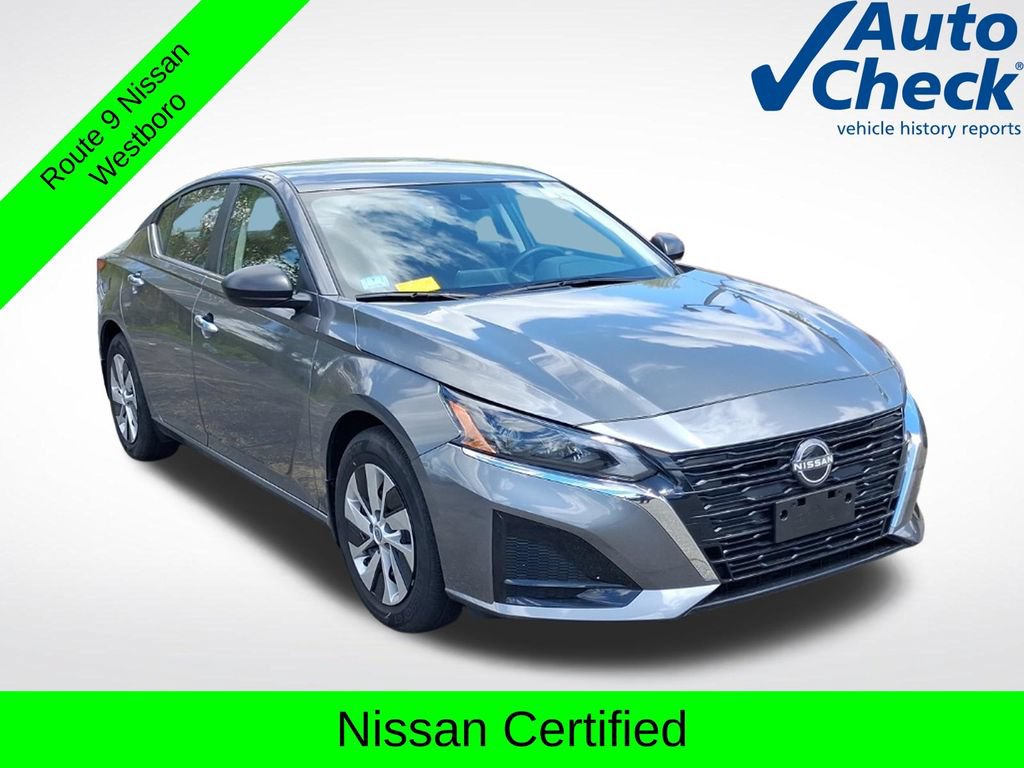 Certified 2025 Nissan Altima 2.5 S FWD image 2