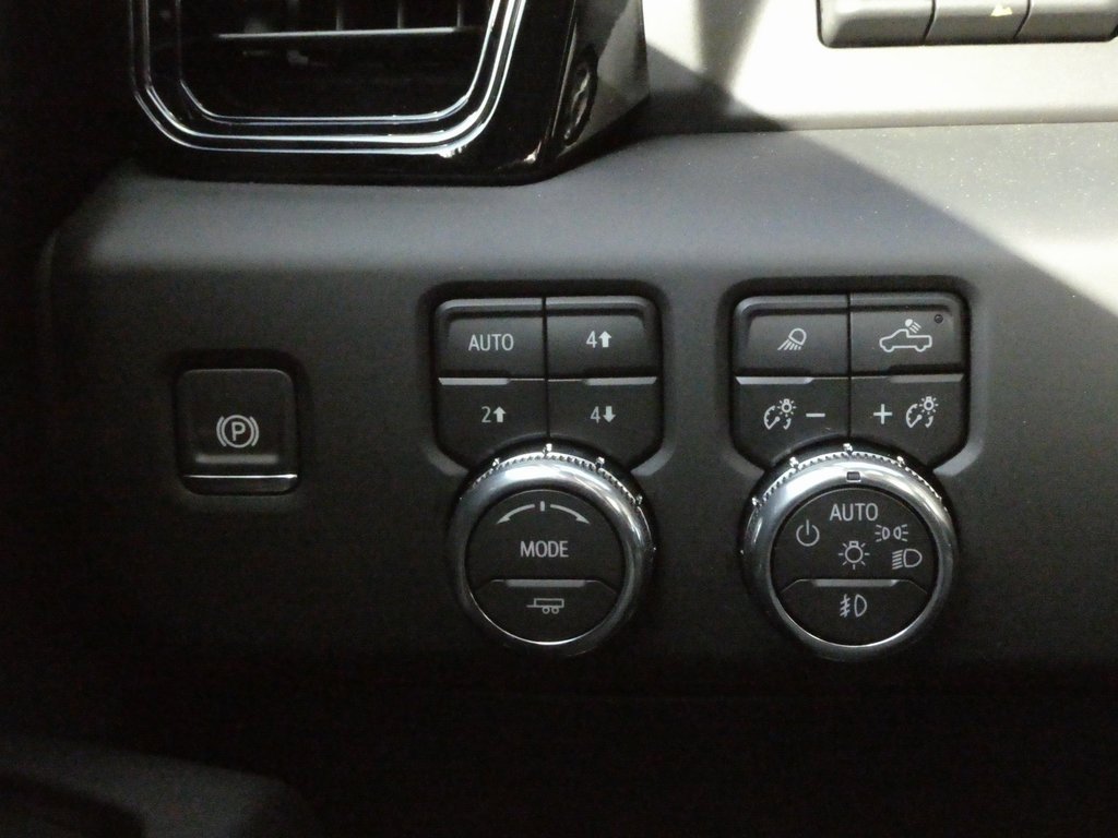 New 2026 GMC Sierra 1500 AT4 w/ AT4 Premium Package image 14