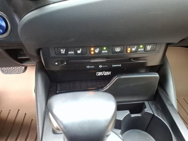 Used 2021 Lexus ES 300h Ultra Luxury w/ Accessory Package 2 image 18