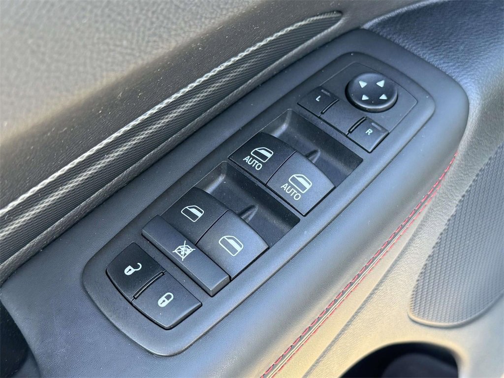 Used 2024 Dodge Durango GT image 27