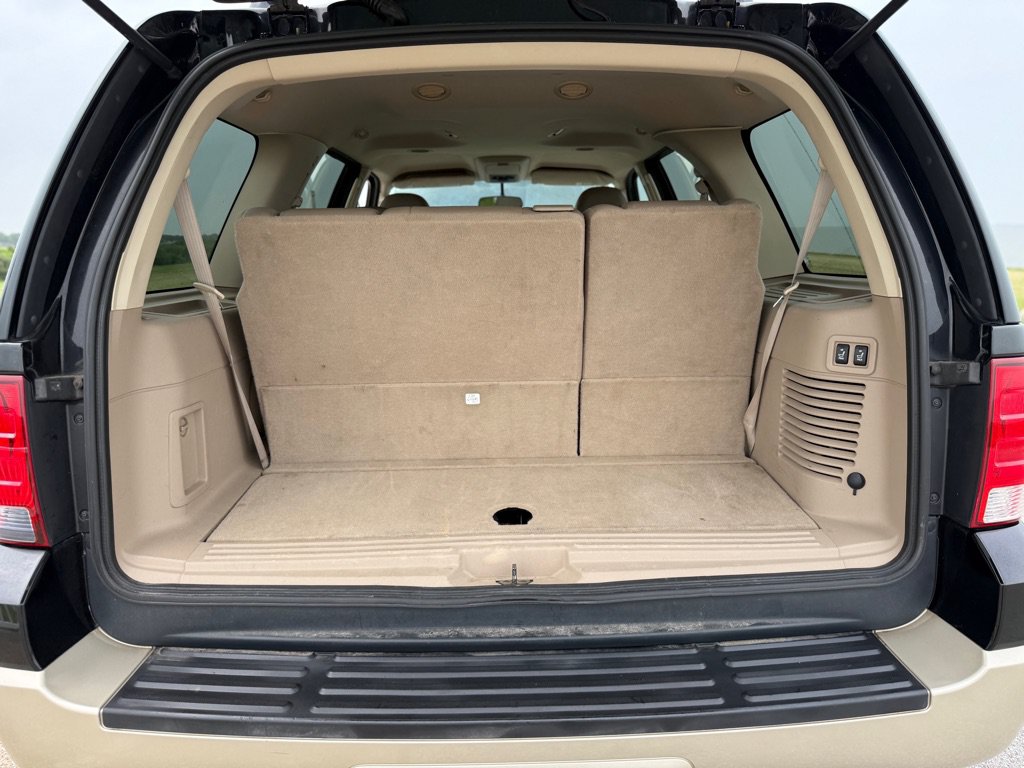 Used 2005 Ford Expedition Eddie Bauer RWD image 18