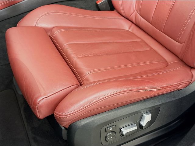 Used 2021 BMW X6 xDrive40i w/ M Sport Package image 21