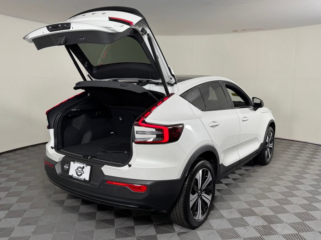 Certified 2023 Volvo C40 Recharge Core w/ Protection Package Premier AWD/4WD image 9