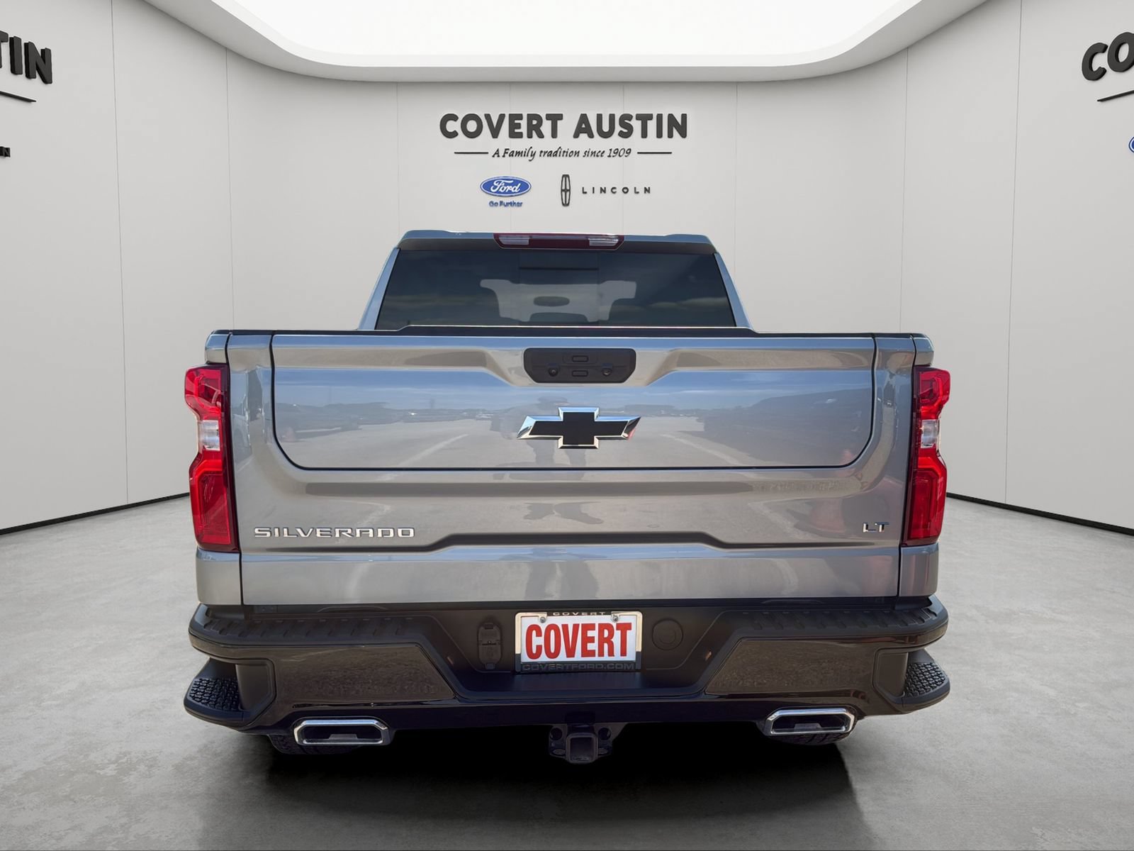 Used 2026 Chevrolet Silverado 1500 LT Trail Boss w/ Convenience Package II AWD/4WD image 5
