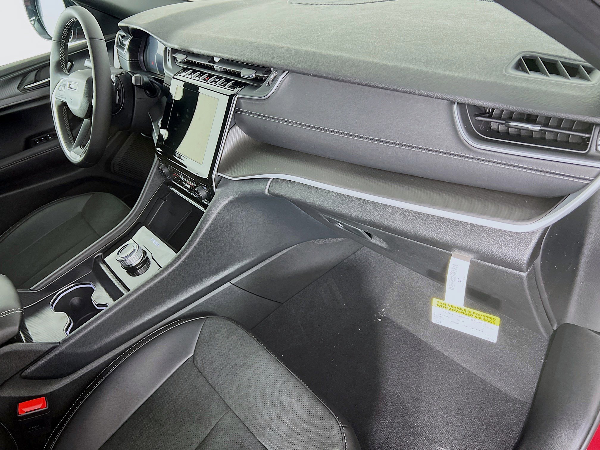 New 2025 Jeep Grand Cherokee L Altitude image 21