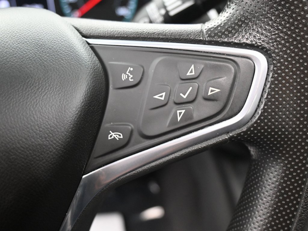 Used 2022 Chevrolet Malibu LT image 19