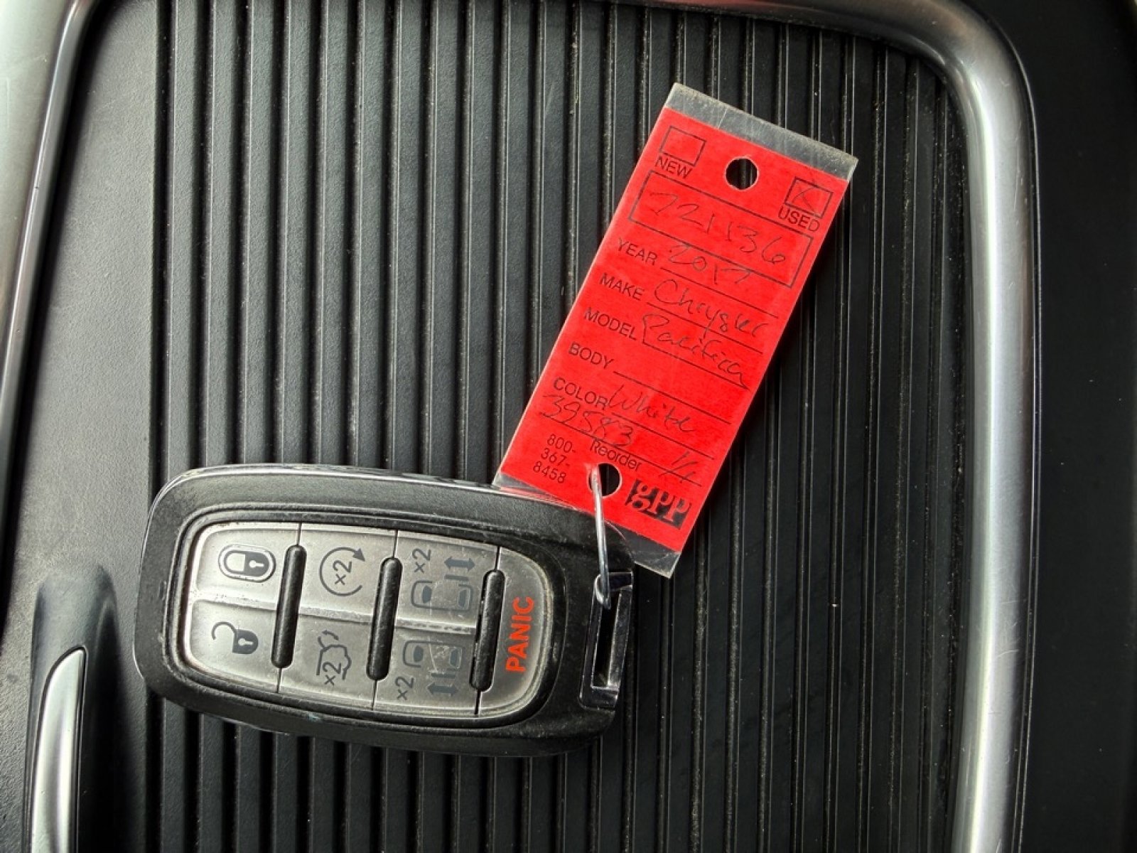 Used 2017 Chrysler Pacifica Touring-L Plus image 44