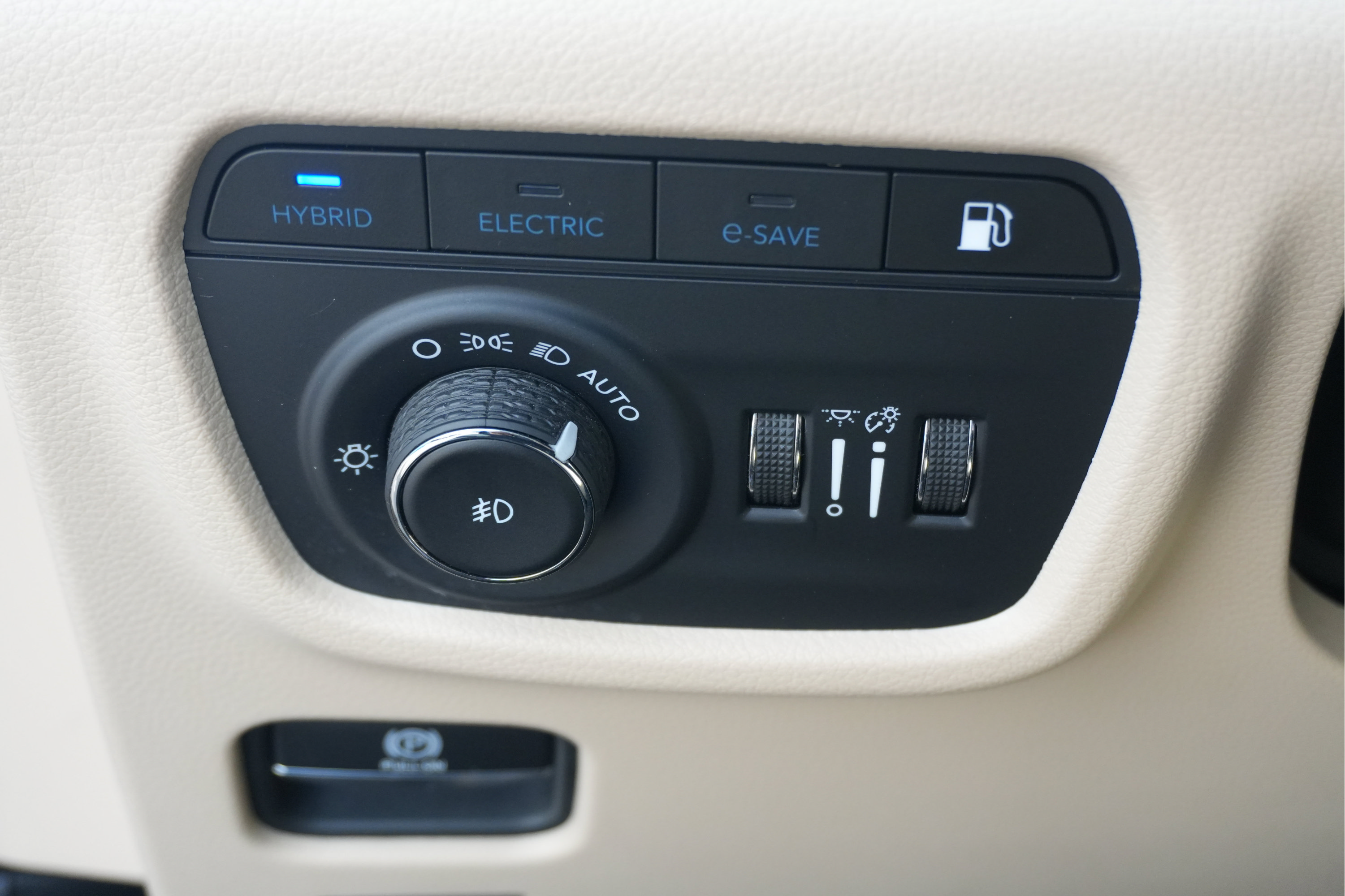 Used 2023 Jeep Grand Cherokee 4WD 4xe image 30