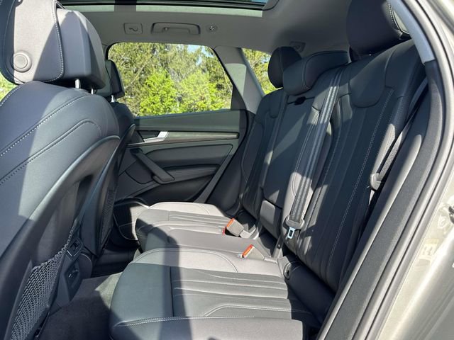 Used 2025 Audi Q5 2.0T Premium Plus w/ Premium Plus Package AWD/4WD image 15