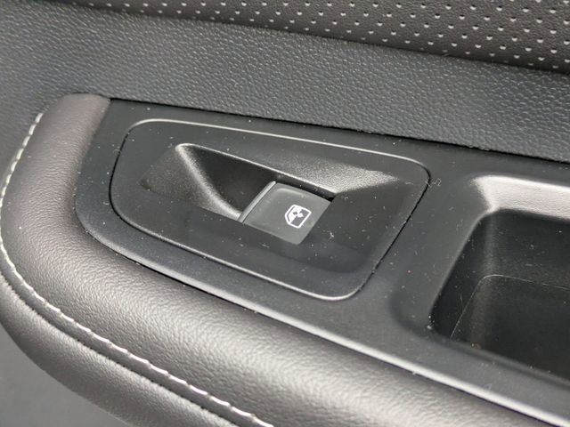 Used 2025 Volkswagen Atlas SE image 34