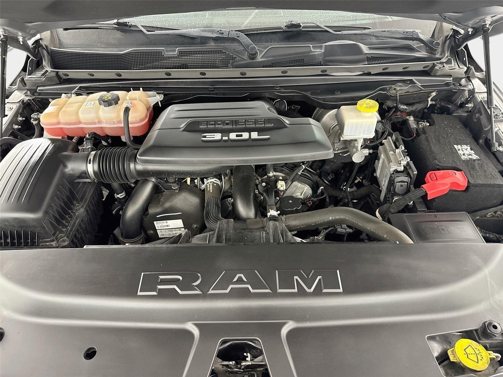 Used 2021 RAM 1500 Laramie AWD/4WD image 30