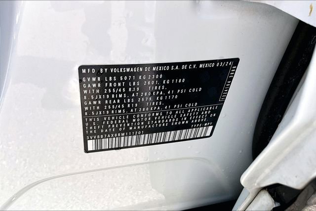 Used 2024 Volkswagen Tiguan SE R-Line AWD/4WD image 19