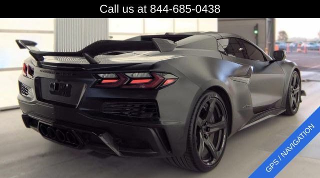 Used 2024 Chevrolet Corvette Z06 w/ Z07 Performance Package RWD image 2