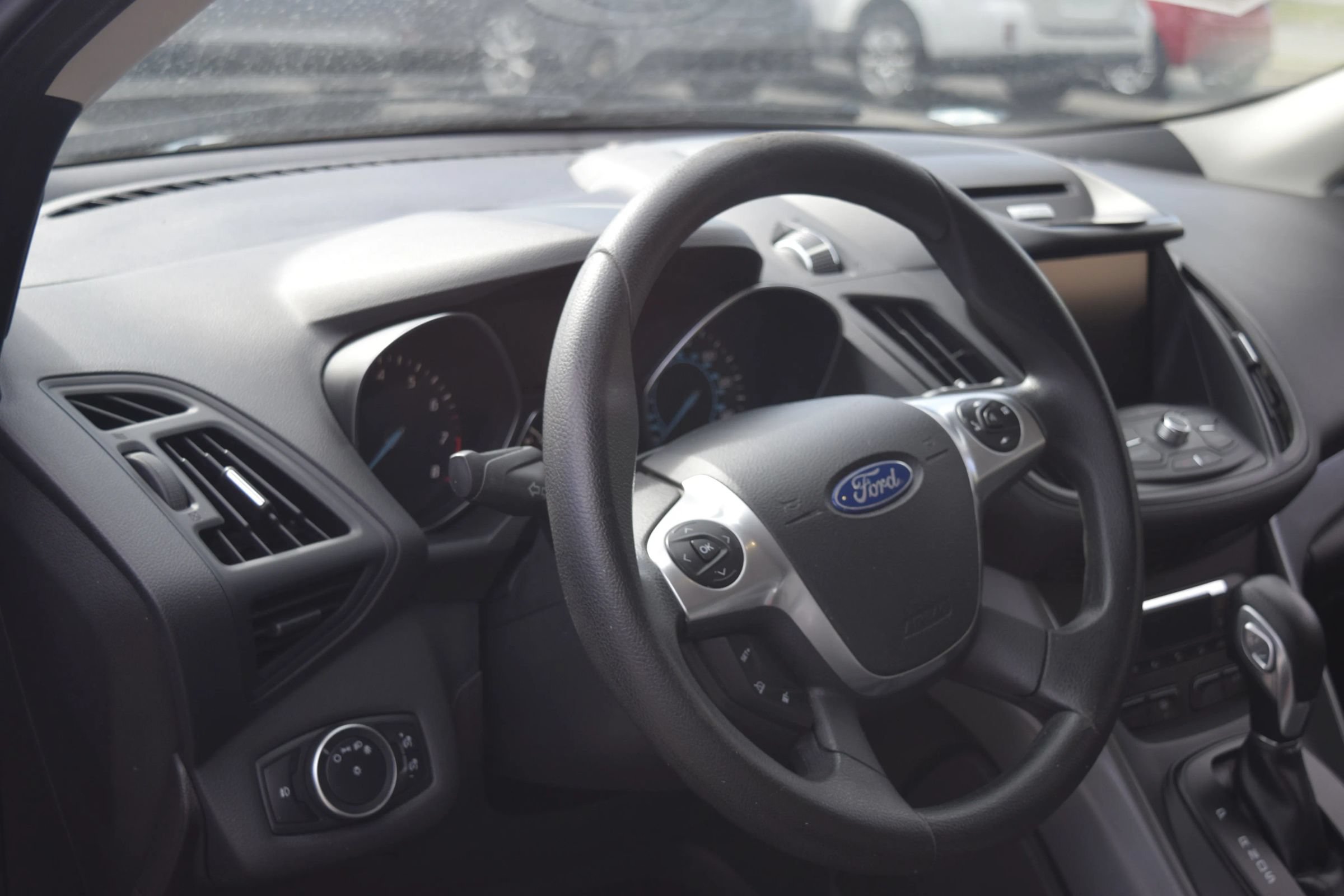 Used 2015 Ford Escape SE w/ SE Chrome Package FWD image 5