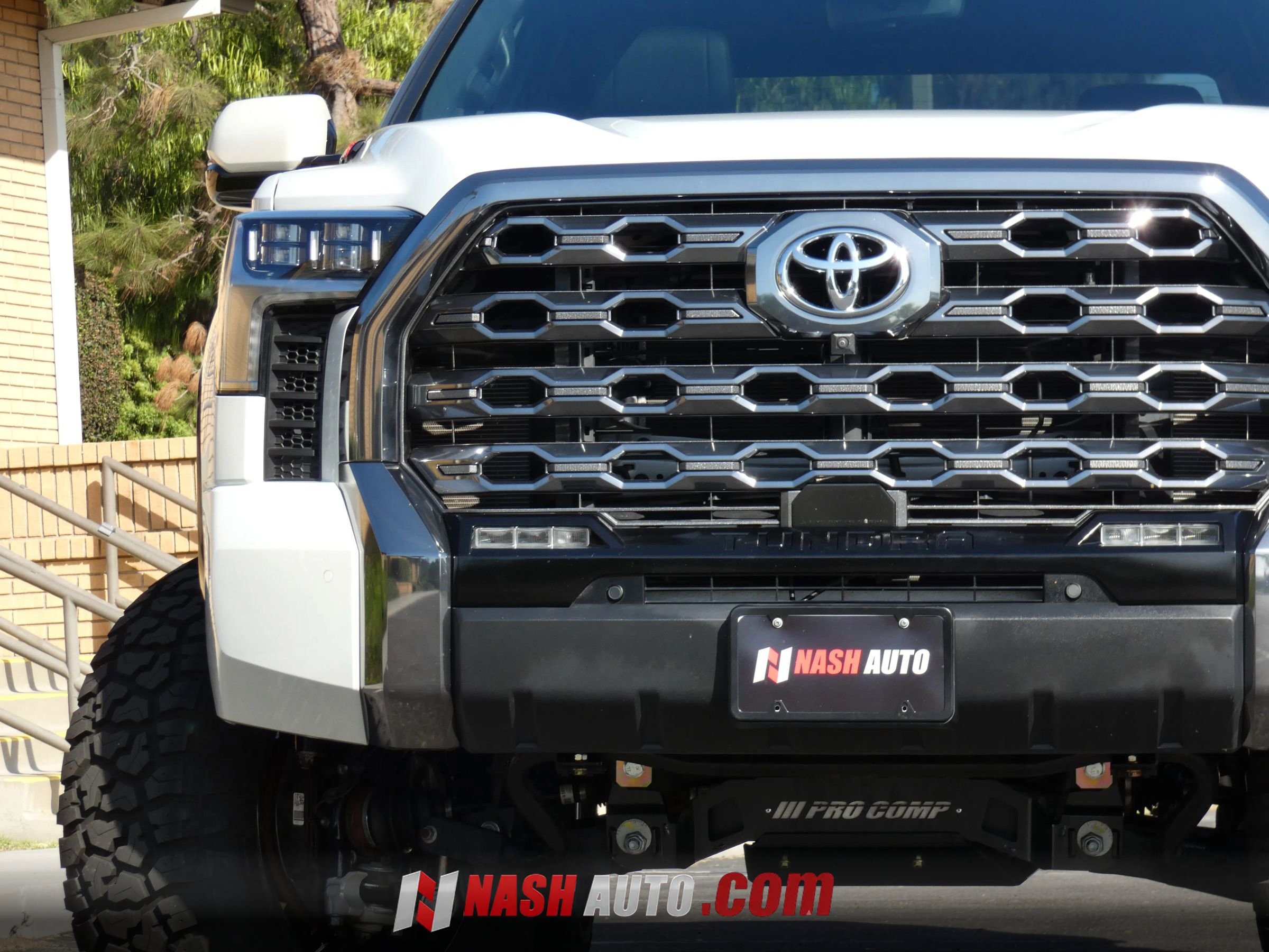 Used 2024 Toyota Tundra Platinum AWD/4WD image 19