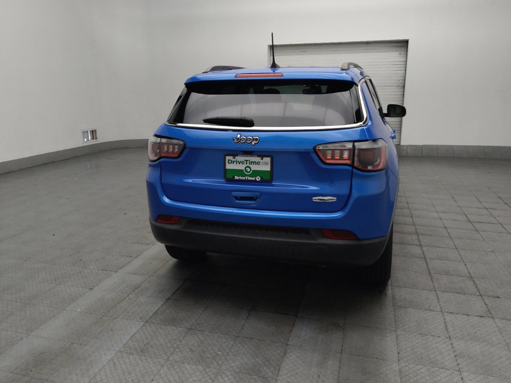 Used 2018 Jeep Compass Latitude w/ Popular Equipment Group FWD image 9