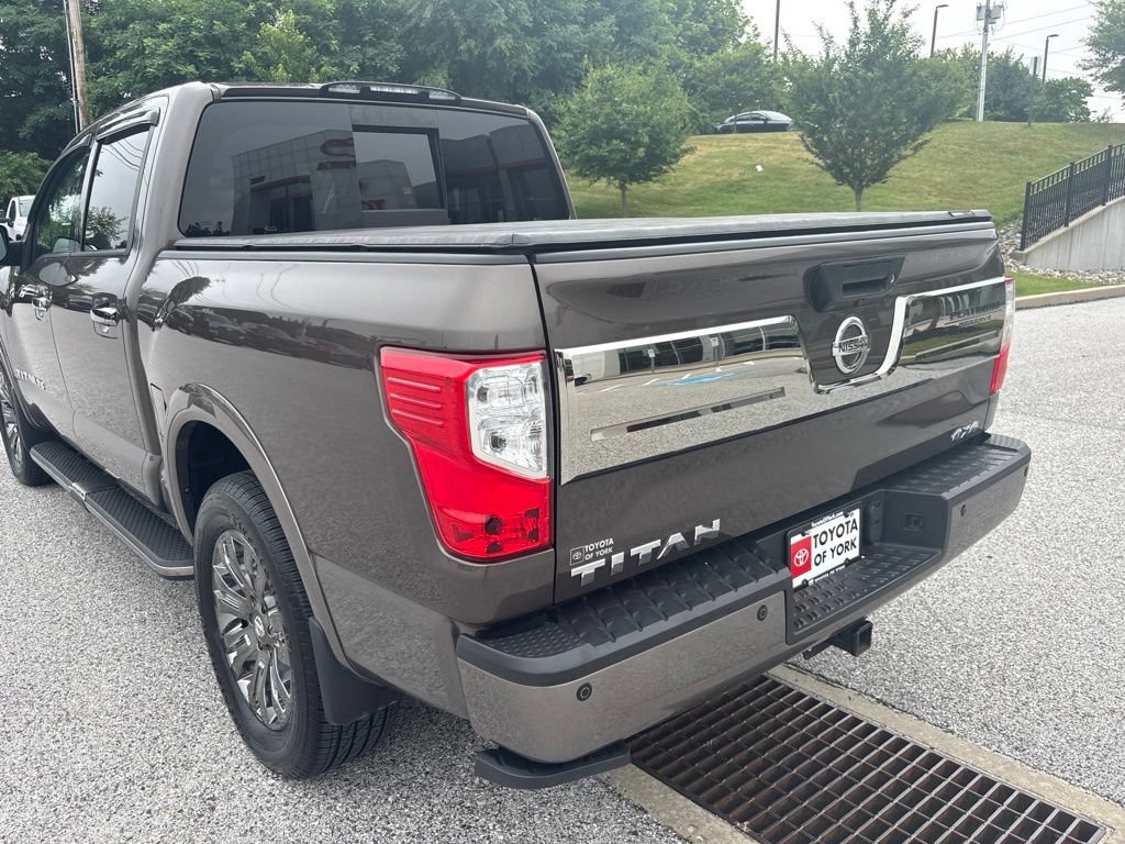Used 2018 Nissan Titan Platinum Reserve w/ Platinum Utility Package AWD/4WD image 11
