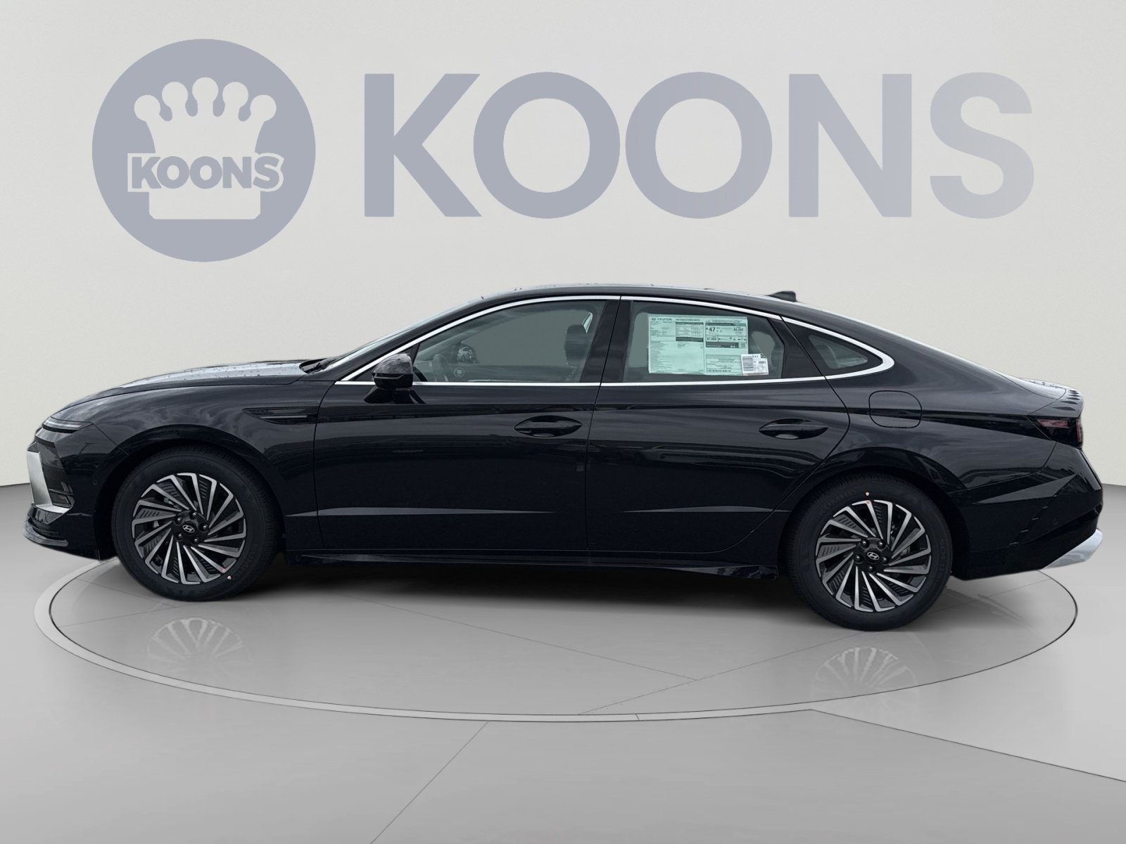 New 2026 Hyundai Sonata Limited FWD image 2