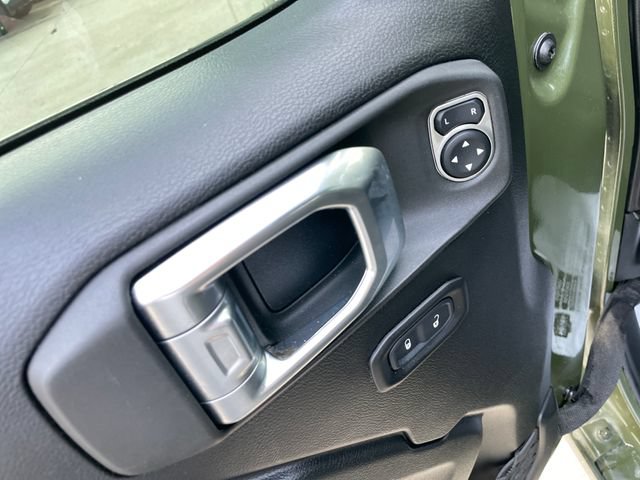 Used 2022 Jeep Gladiator Sport AWD/4WD image 38
