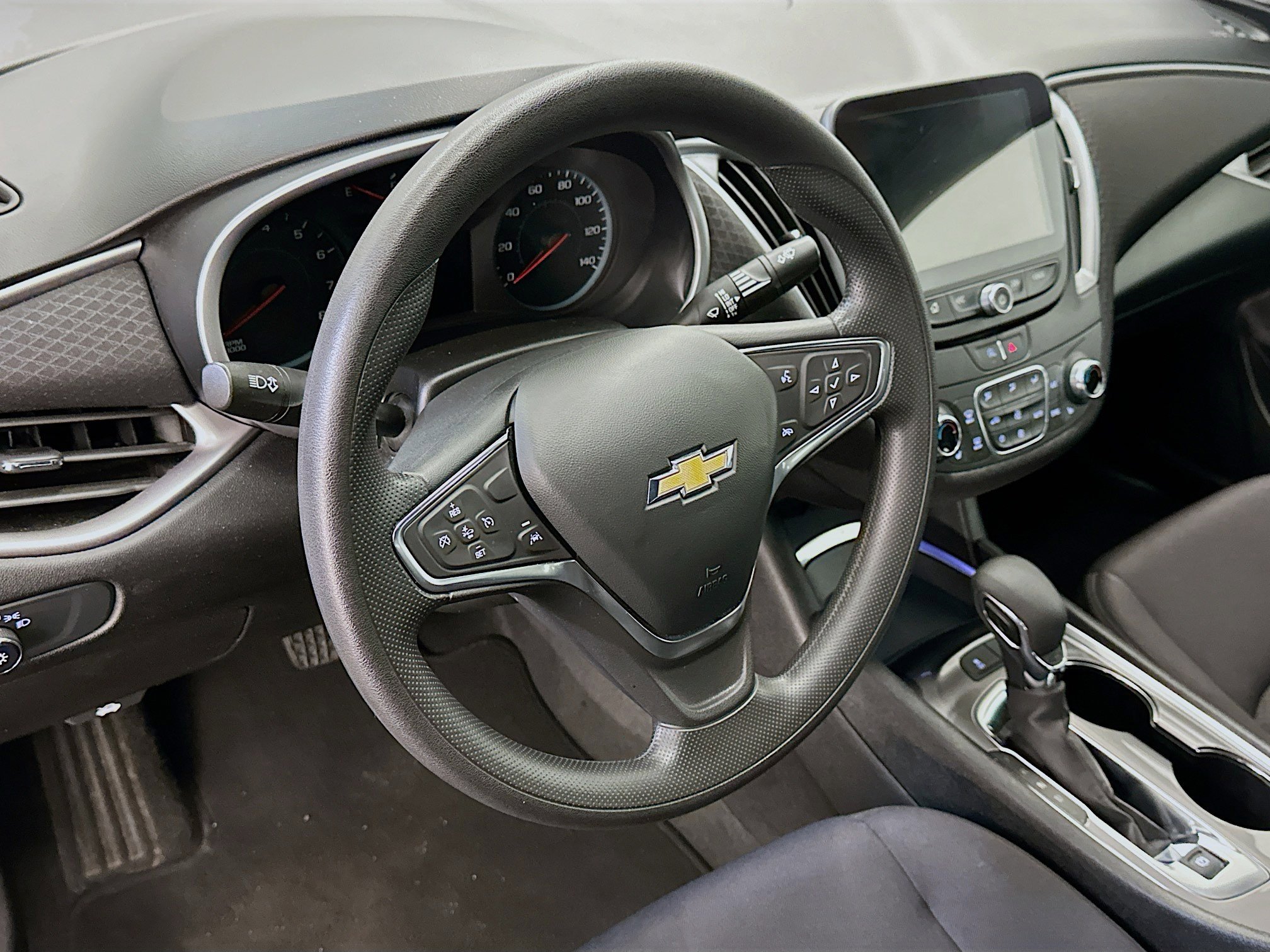 Used 2024 Chevrolet Malibu LT FWD image 18