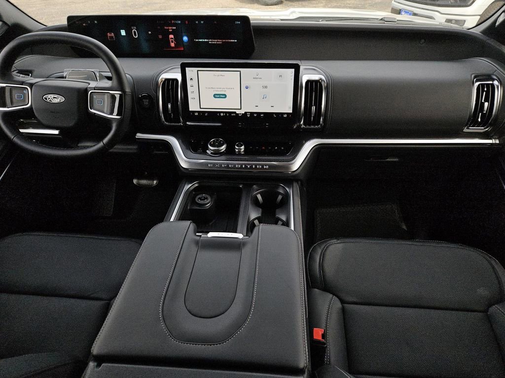 New 2026 Ford Expedition Platinum w/ Stealth Appearance Package image 5