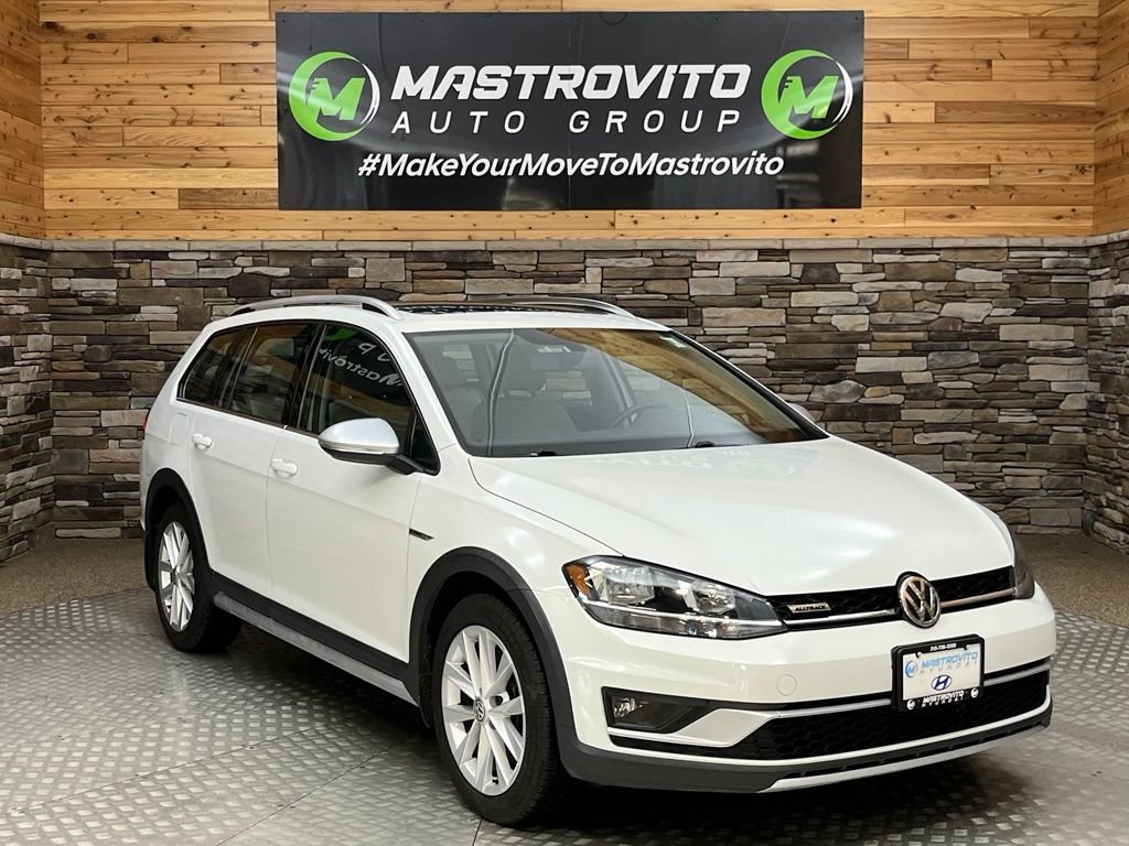Used 2019 Volkswagen Golf Alltrack SE AWD/4WD image 2