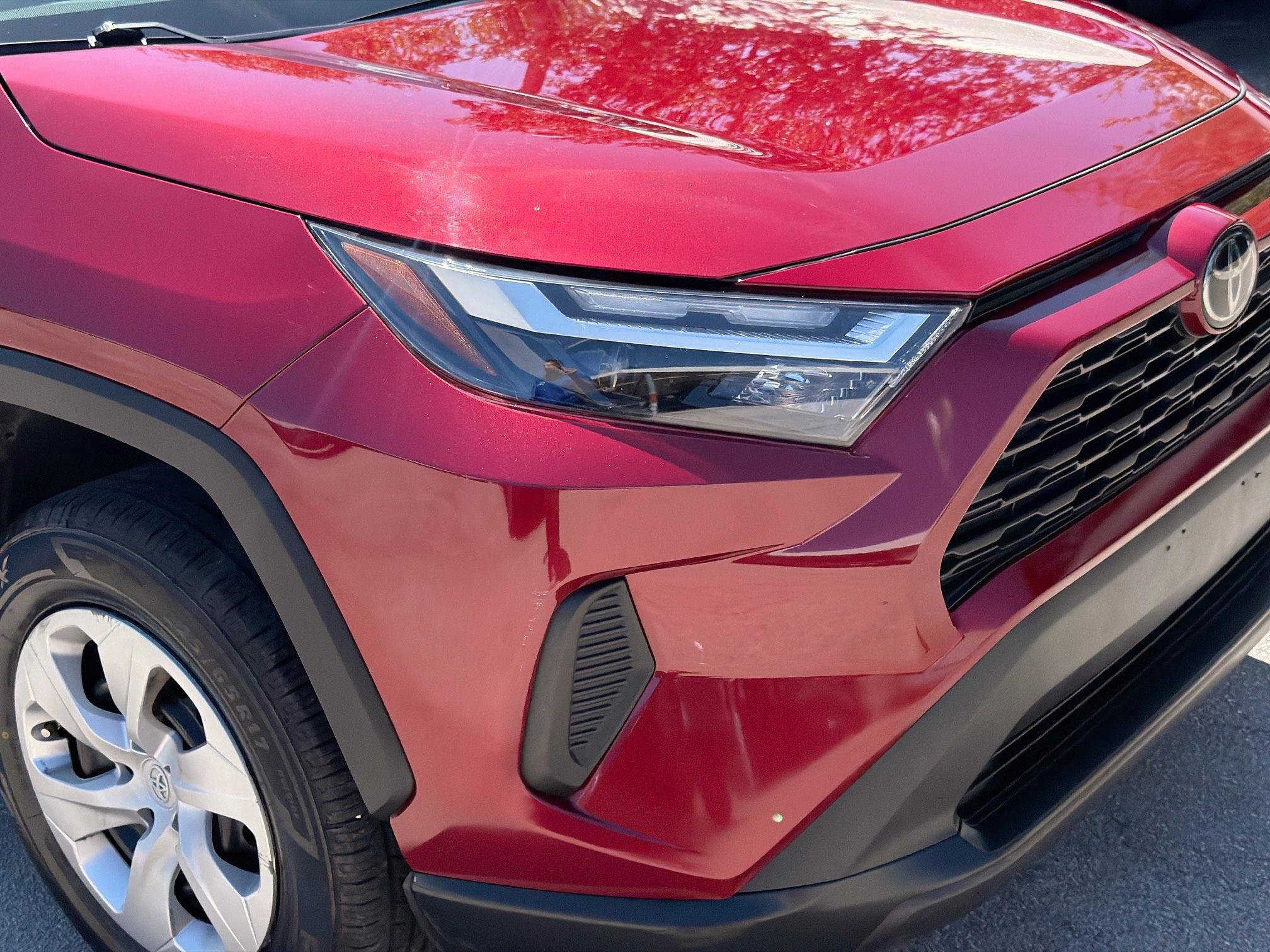 Used 2023 Toyota RAV4 LE AWD/4WD image 34