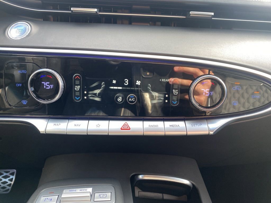 Certified 2025 Genesis GV70 3.5T Sport w/ Sport Prestige Package image 10