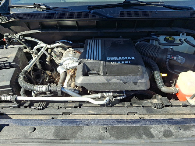 Used 2022 Chevrolet Silverado 1500 LT AWD/4WD image 33