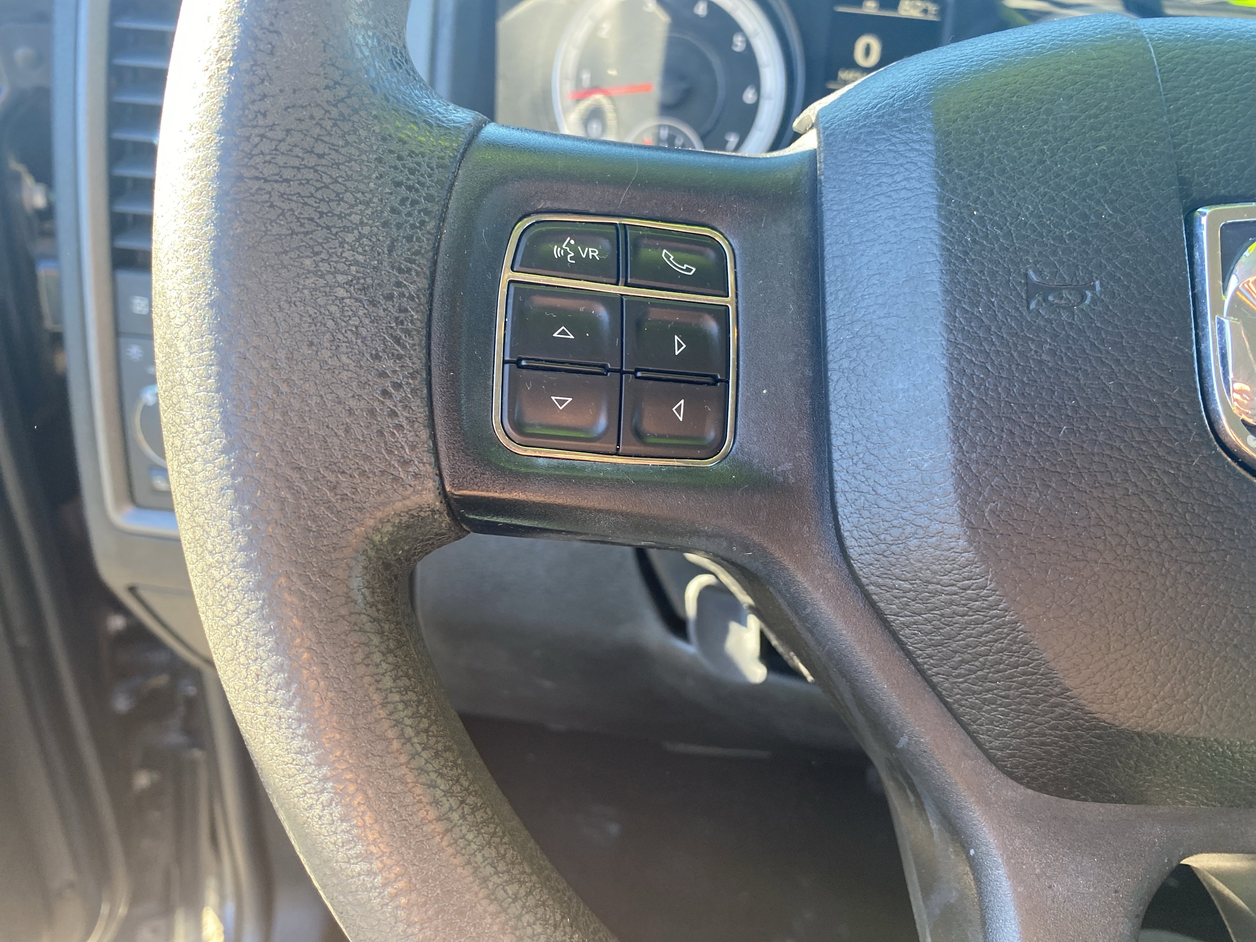 Used 2014 RAM 1500 Express image 11