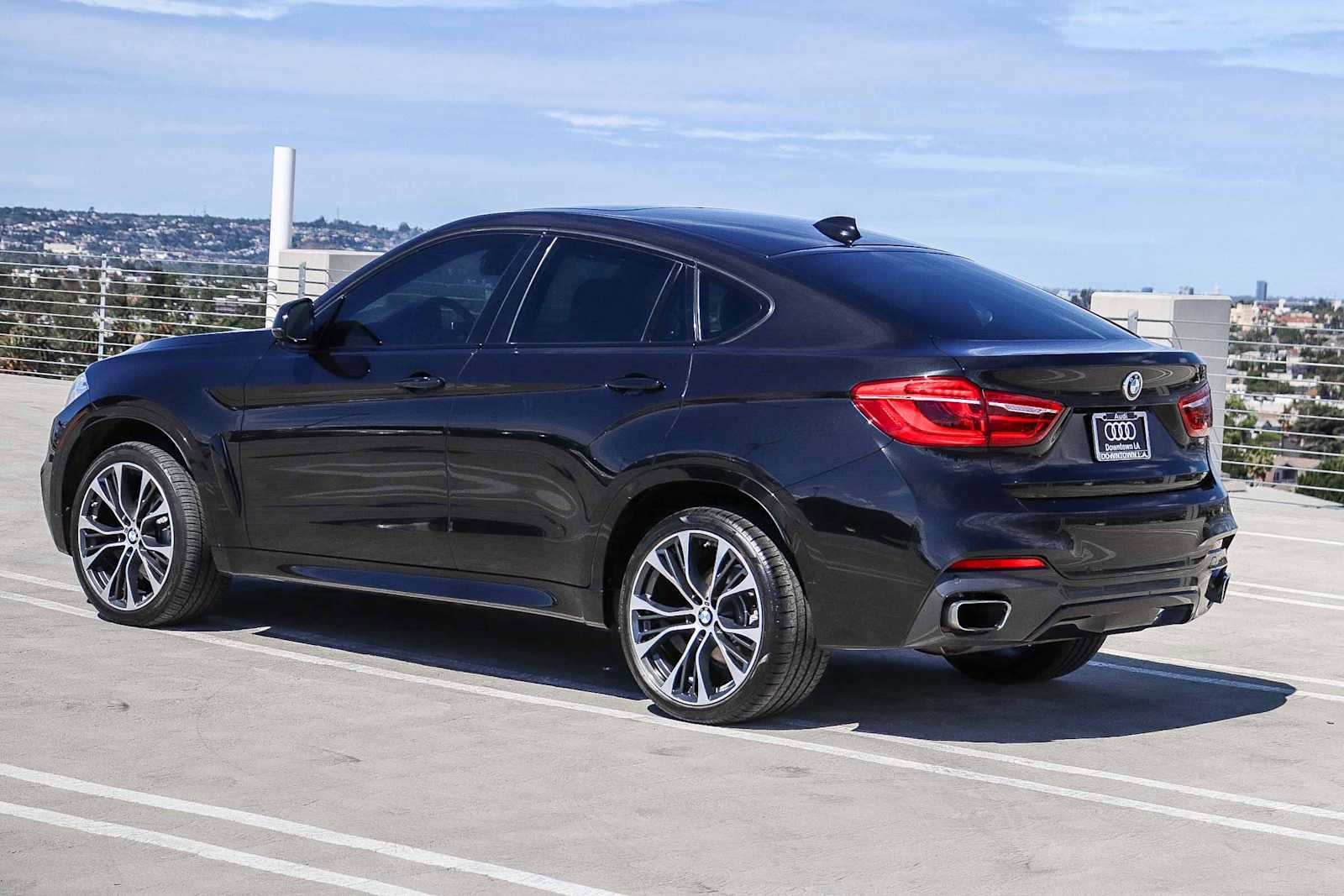 Used 2019 BMW X6 xDrive35i w/ M Sport Package AWD/4WD image 6