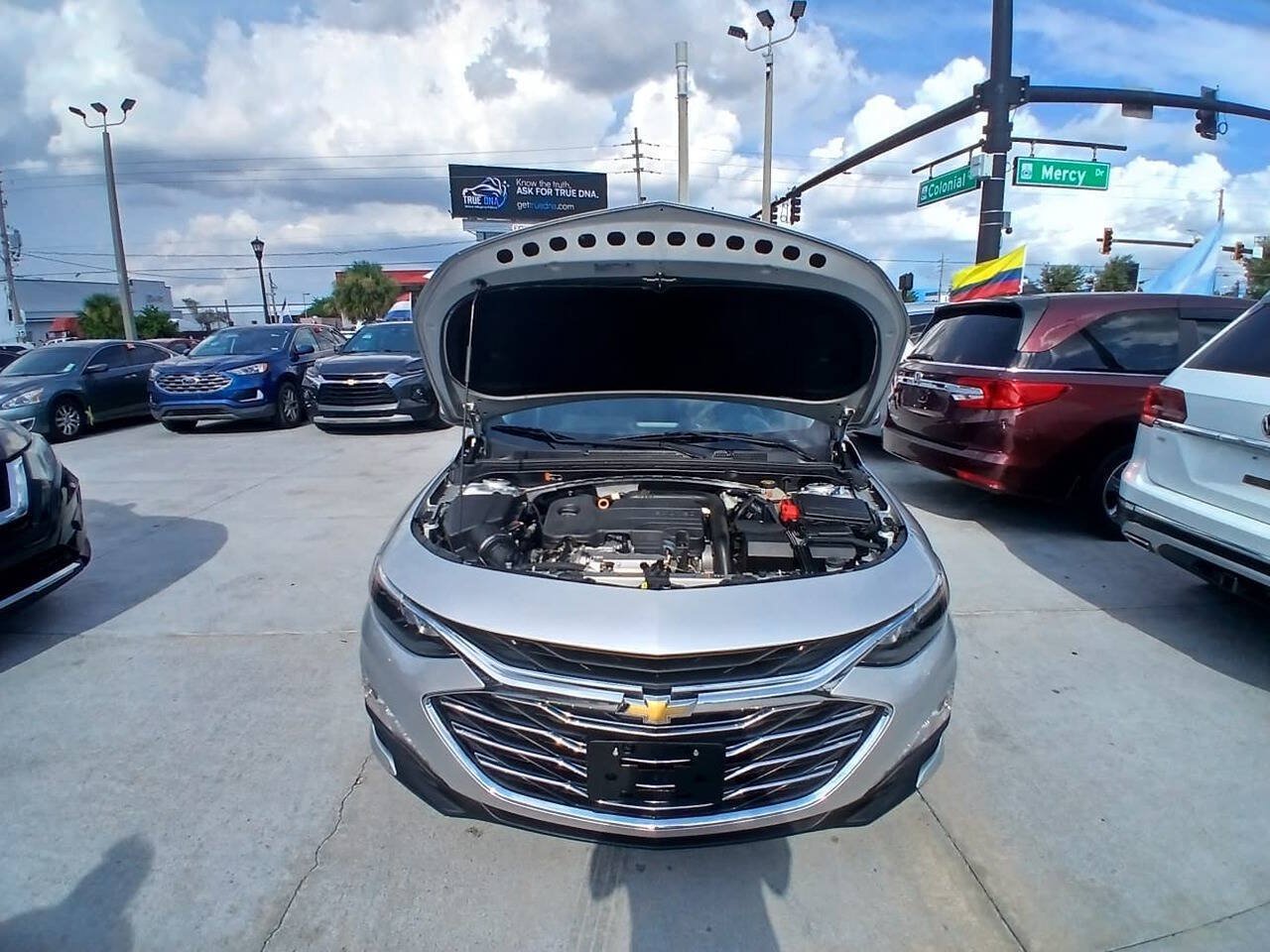 Used 2021 Chevrolet Malibu LT FWD image 17
