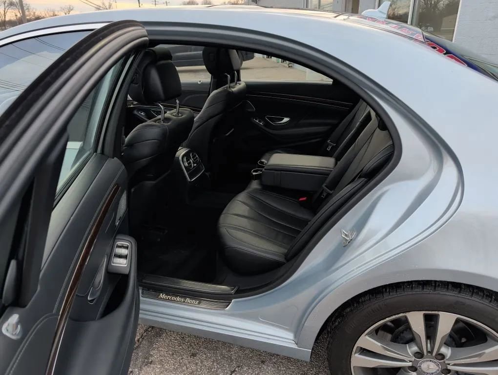 Used 2016 Mercedes-Benz S 550 4MATIC Sedan image 35